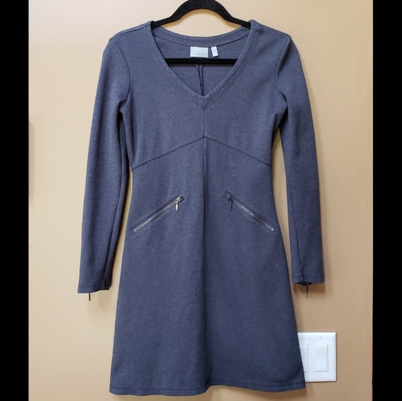 Athleta Dresses & Skirts - Athleta Ponte Celebration long sleeve dress